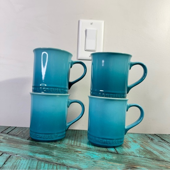 Le Cruset Blue Stonewear Mugs Set of 4 14oz - Picture 2 of 7